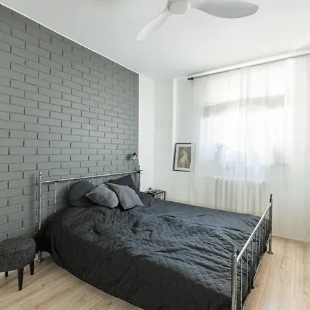 Luxury Private Floor Apartment, Sleeps 6, Rynek Διαμέρισμα