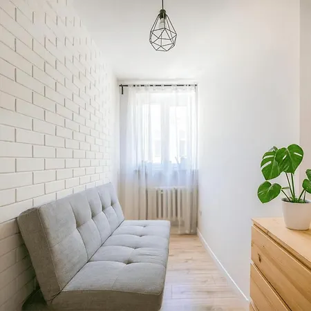 Luxury Private Floor Apartment, Sleeps 6, Rynek